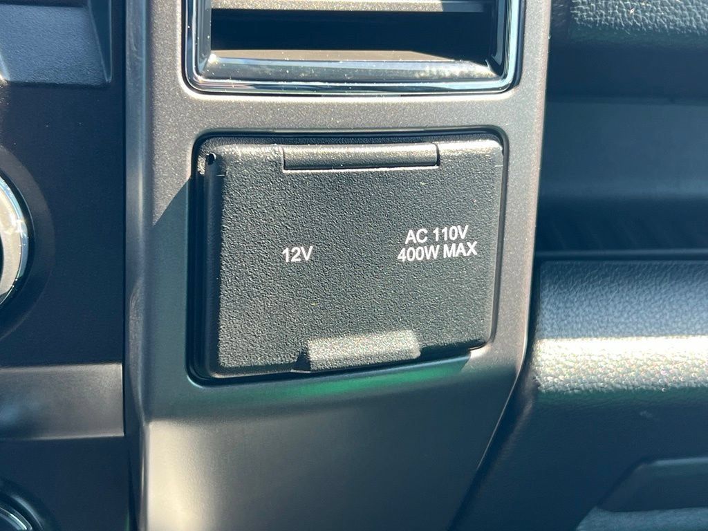 Used 2020 Ford F150 XLT w/ Equipment Group 302A Luxury AWD/4WD image 32