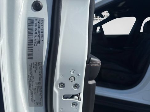 New 2026 Jeep Cherokee Limited AWD/4WD image 24