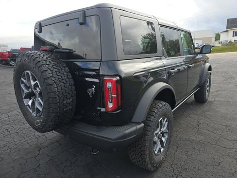 Used 2024 Ford Bronco Badlands image 5