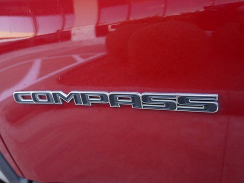 Used 2018 Jeep Compass Limited w/ Navigation Group image 31