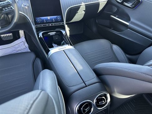 Used 2023 Mercedes-Benz C 300 4MATIC Sedan image 21