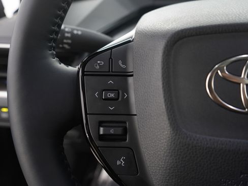 Used 2024 Toyota Prius Limited image 24