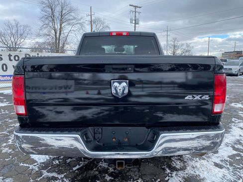 Used 2017 RAM 1500 ST w/ SXT Appearance Group image 3