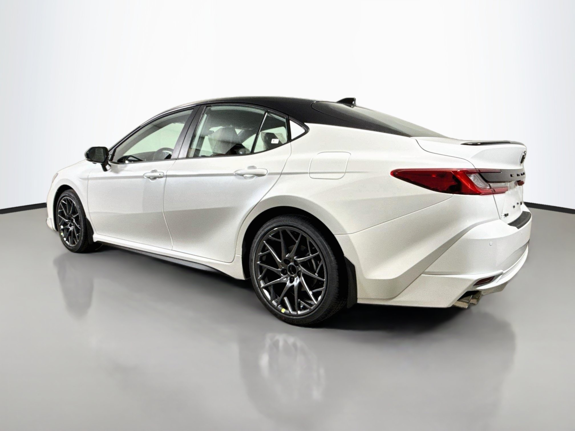 New 2027 Toyota Camry XSE w/ Premium Plus Package FWD image 5