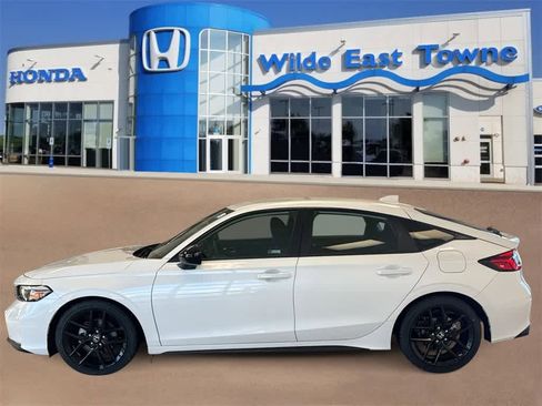 Certified 2025 Honda Civic Sport image 5