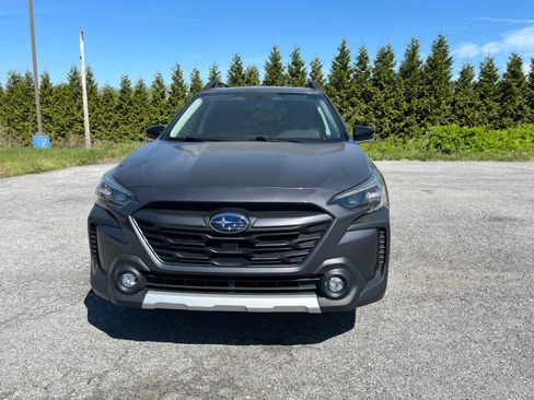Used 2023 Subaru Outback Limited AWD/4WD image 9