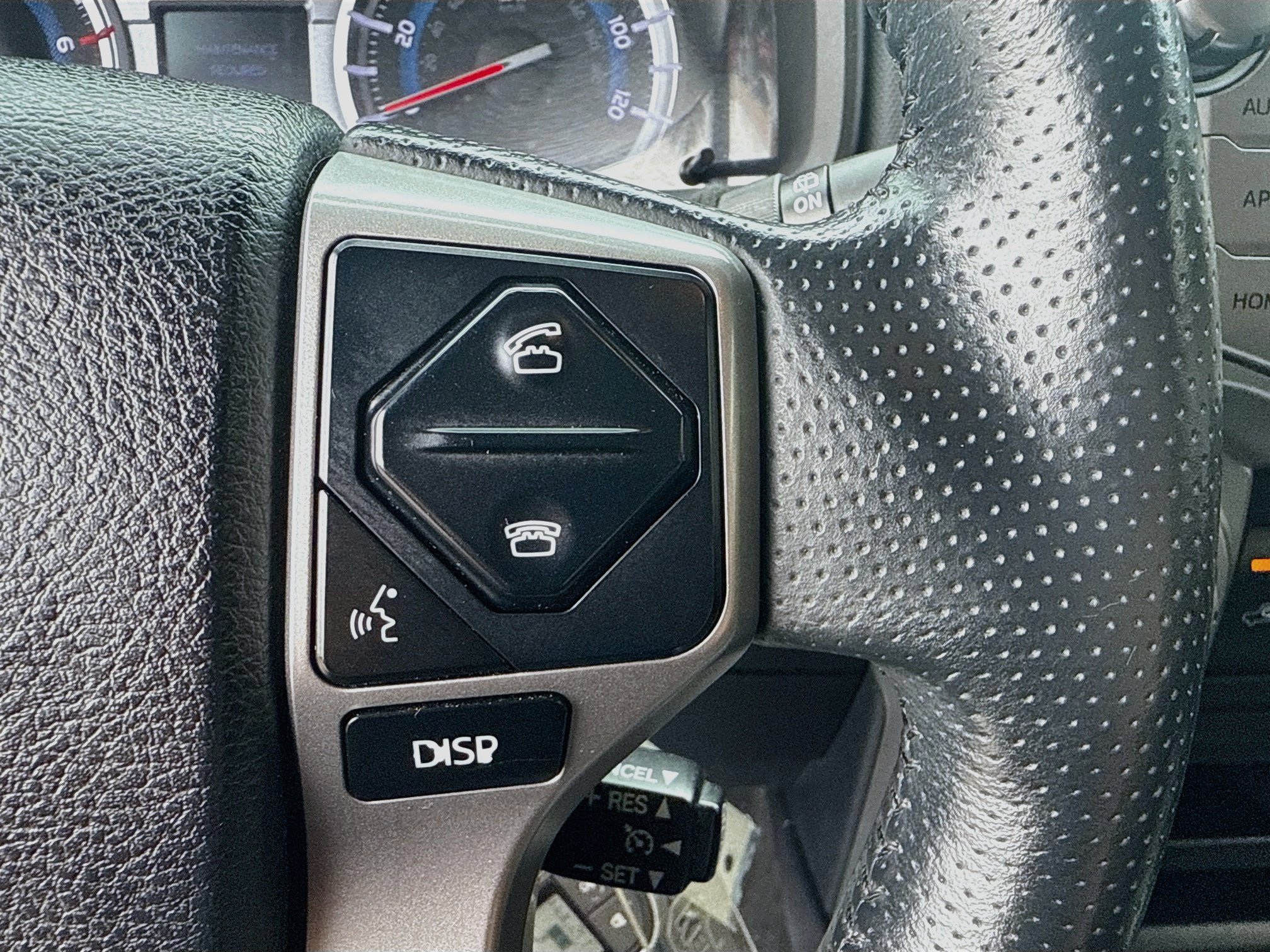 Used 2019 Toyota 4Runner SR5 RWD image 37