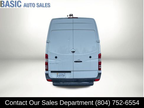 Used 2014 Freightliner Sprinter 2500 image 8