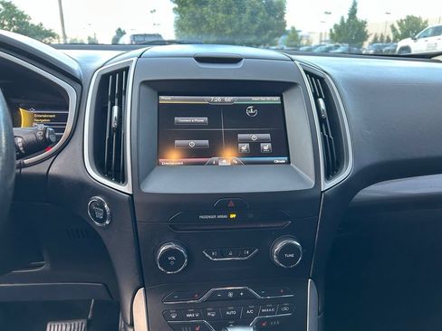 Used 2015 Ford Edge SEL w/ Equipment Group 201A AWD/4WD image 22