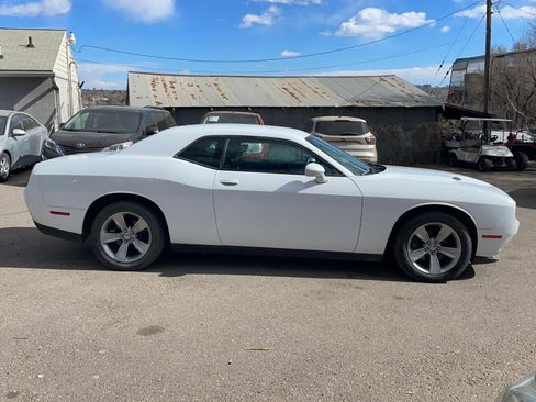 Used 2017 Dodge Challenger SXT w/ Cold Weather Group image 6