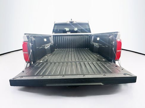 Used 2024 Toyota Tacoma TRD Off-Road AWD/4WD image 29