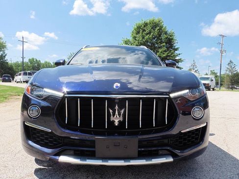 Used 2019 Maserati Levante GranLusso AWD/4WD image 21