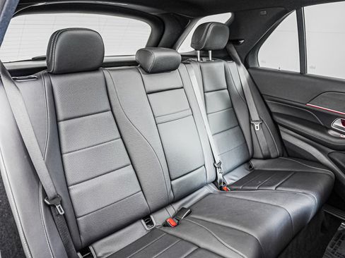 Used 2025 Mercedes-Benz GLE 350 4MATIC image 10