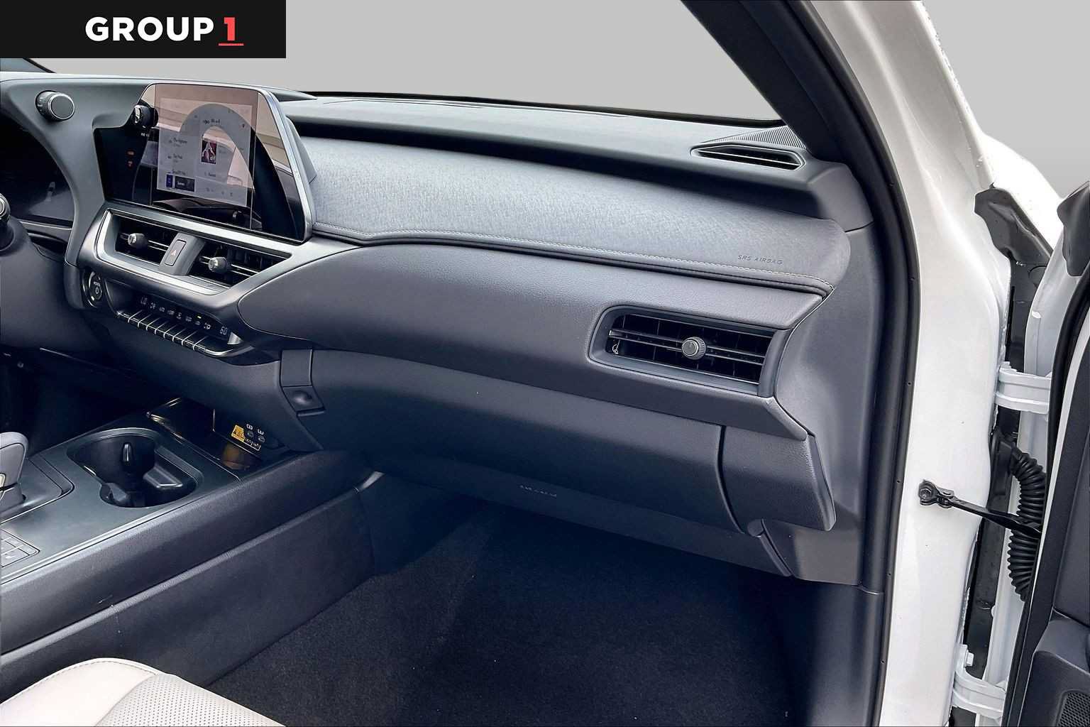Used 2026 Lexus UX 300h FWD w/ Cold Area Package image 15