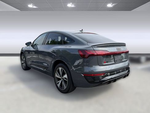 Used 2024 Audi Q8 e-tron Premium AWD/4WD image 3