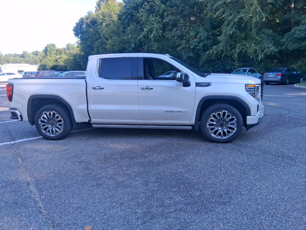 Used 2023 GMC Sierra 1500 Denali Ultimate AWD/4WD image 4