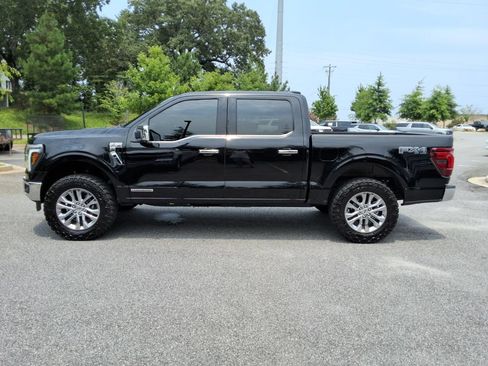 Used 2025 Ford F150 Lariat w/ Equipment Group 502A High AWD/4WD image 8