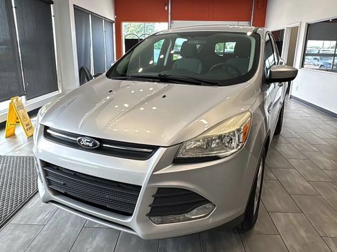 Used 2015 Ford Escape SE FWD image 7