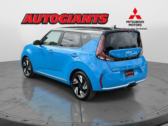 Used 2023 Kia Soul GT-Line FWD image 4