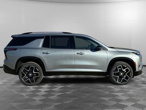New 2026 Chevrolet Traverse High Country image 2