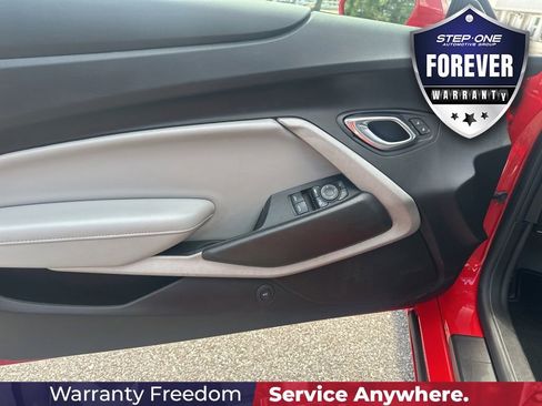 Used 2020 Chevrolet Camaro LT RWD image 17