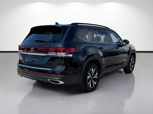 Used 2025 Volkswagen Atlas SE FWD image 3