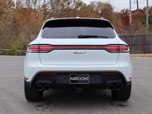 New 2026 Porsche Macan image 7