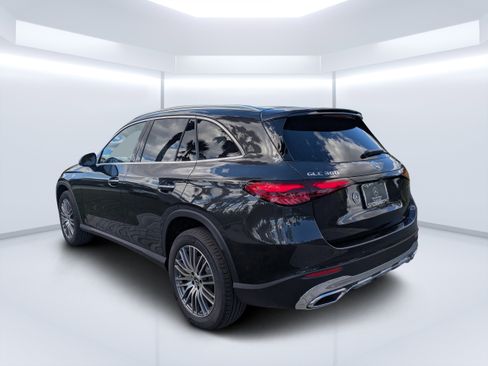 New 2026 Mercedes-Benz GLC 300 4MATIC image 5