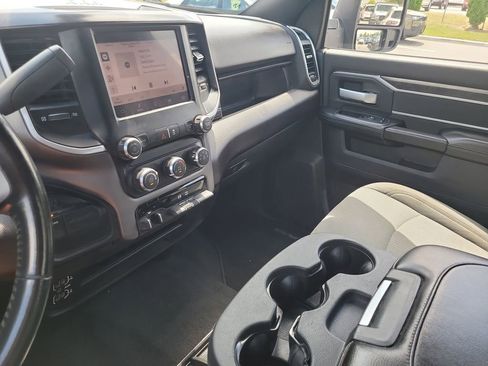 Used 2024 RAM 2500 Big Horn AWD/4WD image 23