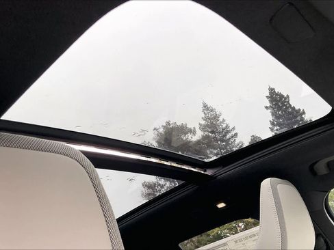 New 2026 Volvo EX40 Plus w/ Climate Package image 29