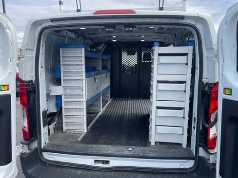 Used 2018 Ford Transit 250 130 Low Roof w/ Exterior Upgrade Package image 7