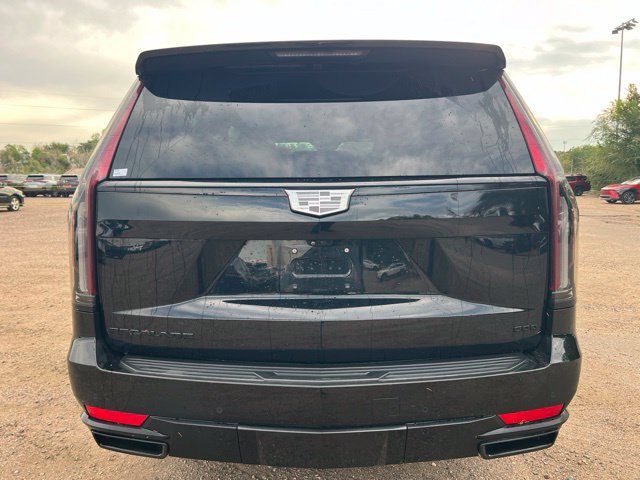 Used 2023 Cadillac Escalade ESV Sport w/ LPO, ONYX Package AWD/4WD image 4