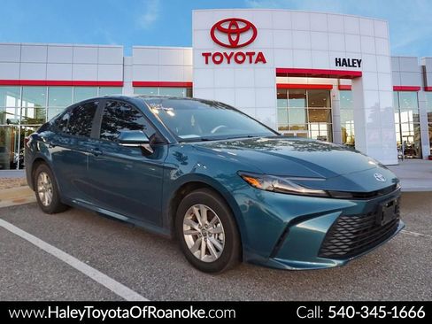 Used 2025 Toyota Camry LE w/ Convenience Package AWD/4WD image 1