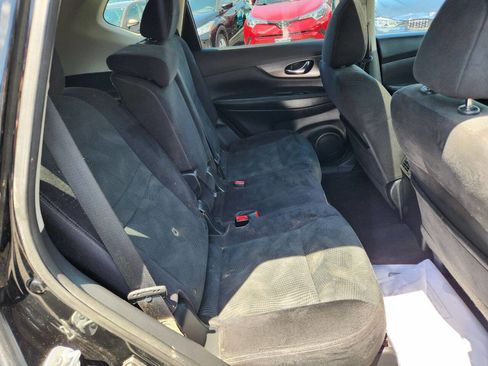 Used 2015 Nissan Rogue SV w/ SV Premium Package image 16