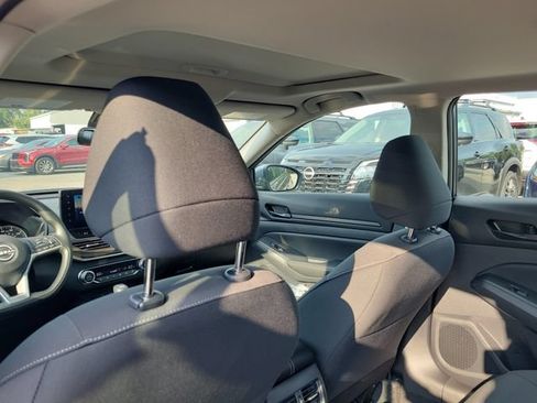 New 2026 Nissan Altima 2.5 SV w/ SV Special Edition Package AWD/4WD image 8