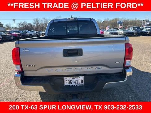 Used 2017 Toyota Tacoma SR5 w/ Tow Package image 6