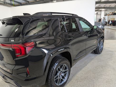 Used 2026 GMC Terrain AT4 AWD/4WD image 3
