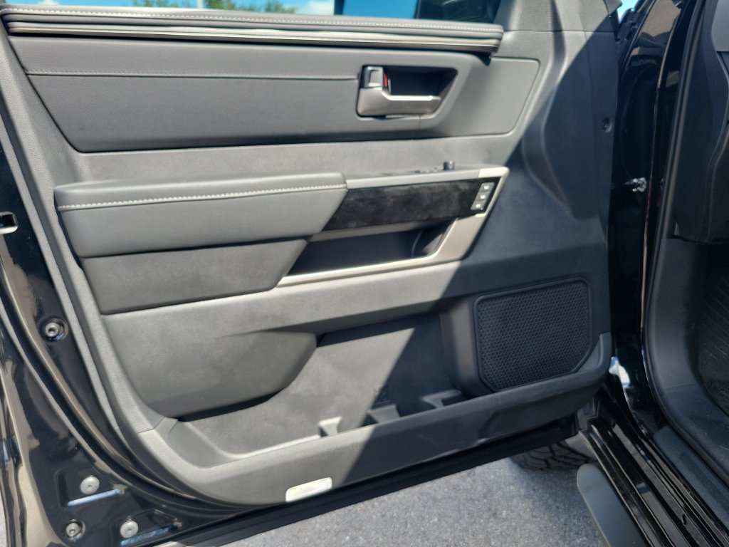 New 2026 Toyota Tundra Limited AWD/4WD image 10