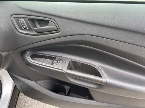Used 2019 Ford Escape S FWD image 34