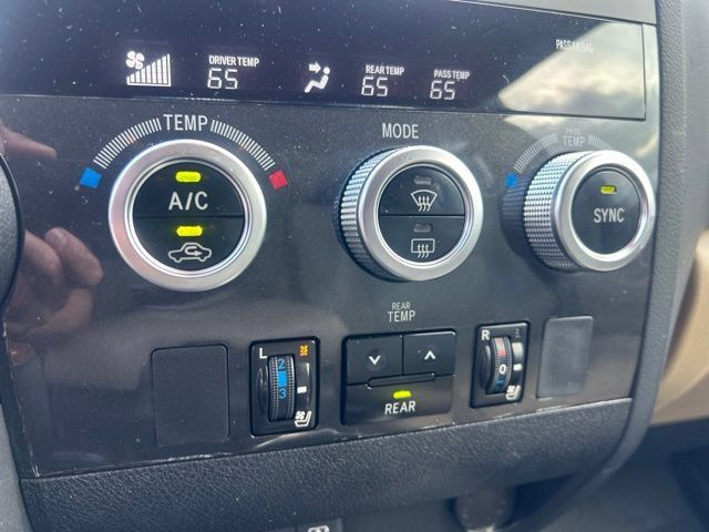 Used 2020 Toyota Sequoia Platinum RWD image 11