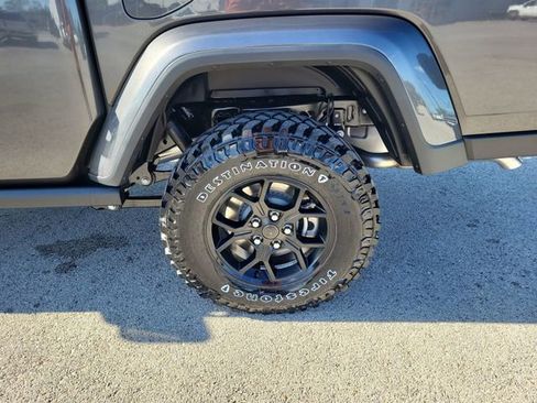New 2026 Jeep Gladiator Sport AWD/4WD image 18