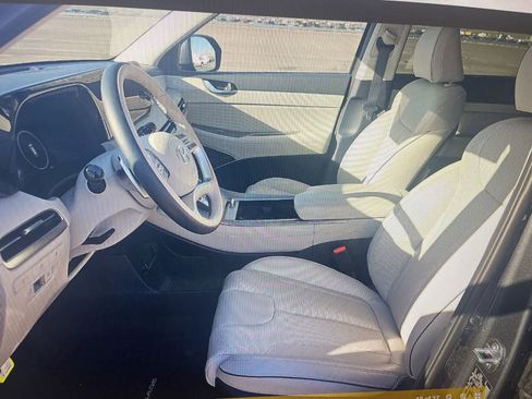 Used 2025 Hyundai Palisade Calligraphy image 9