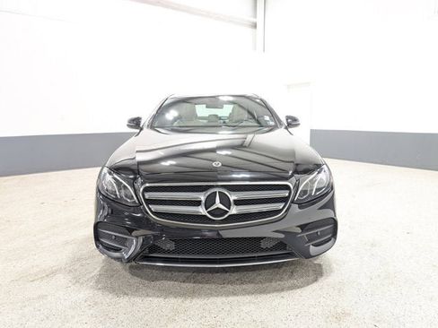 Used 2018 Mercedes-Benz E 400 4MATIC Sedan image 8
