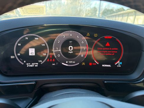 Certified 2024 Porsche Cayenne image 19