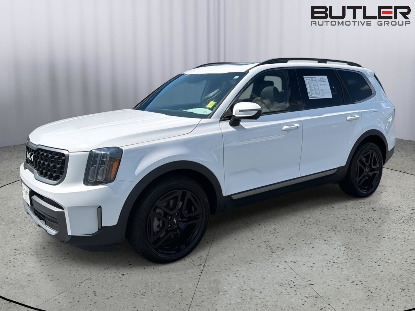 Used 2023 Kia Telluride EX X-Line AWD/4WD image 2
