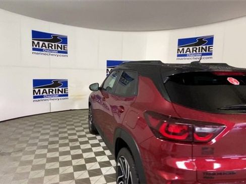 Certified 2025 Chevrolet TrailBlazer RS w/ Convenience Package image 9