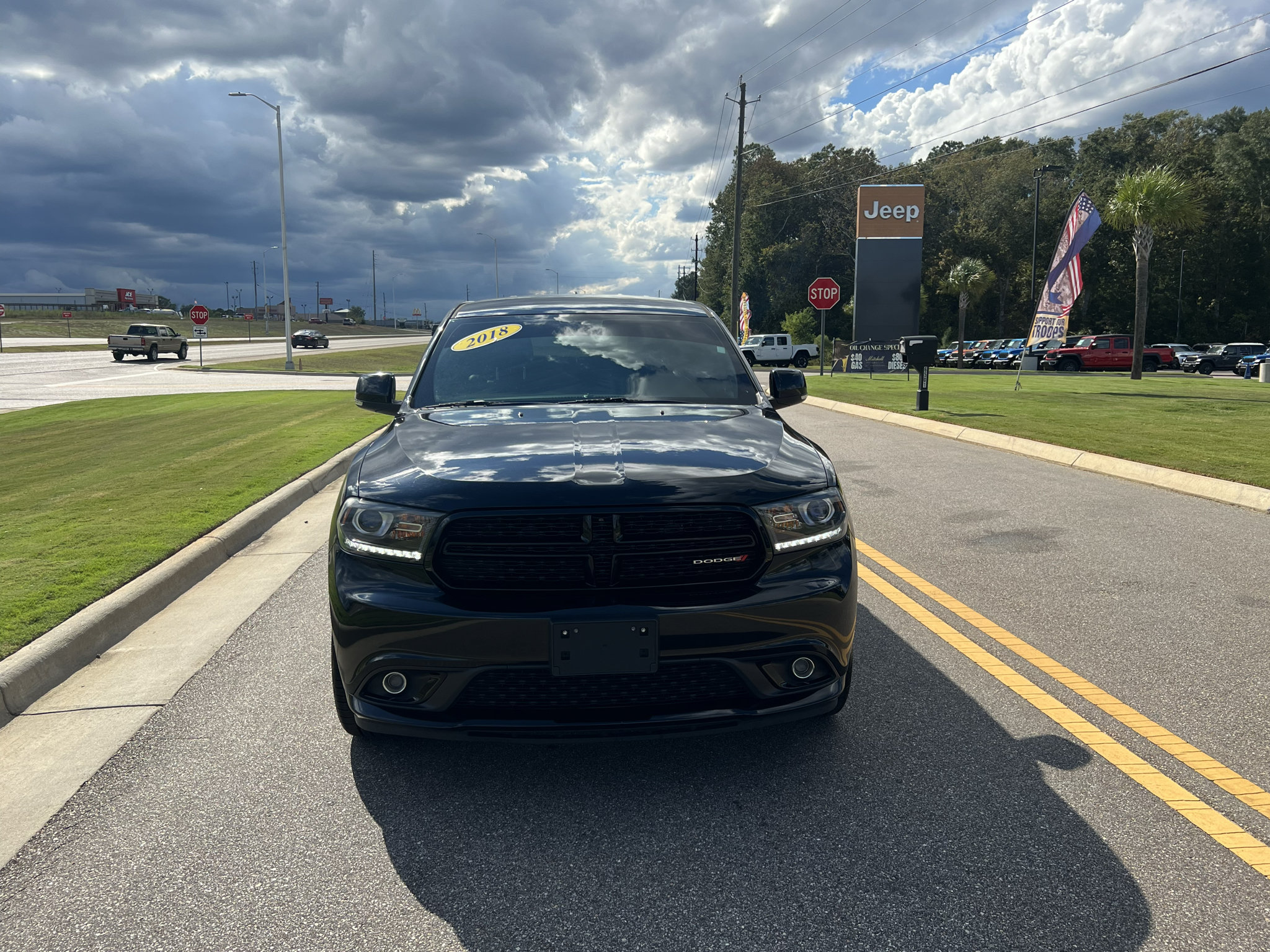 Used 2018 Dodge Durango GT w/ Blacktop Package RWD image 2
