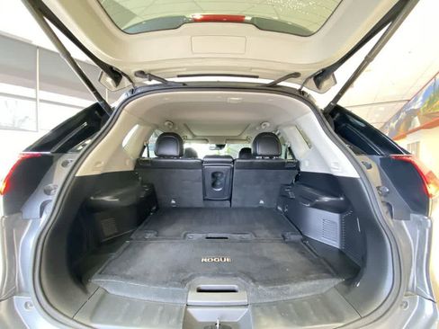 Used 2017 Nissan Rogue SL w/ SL Premium Package image 26