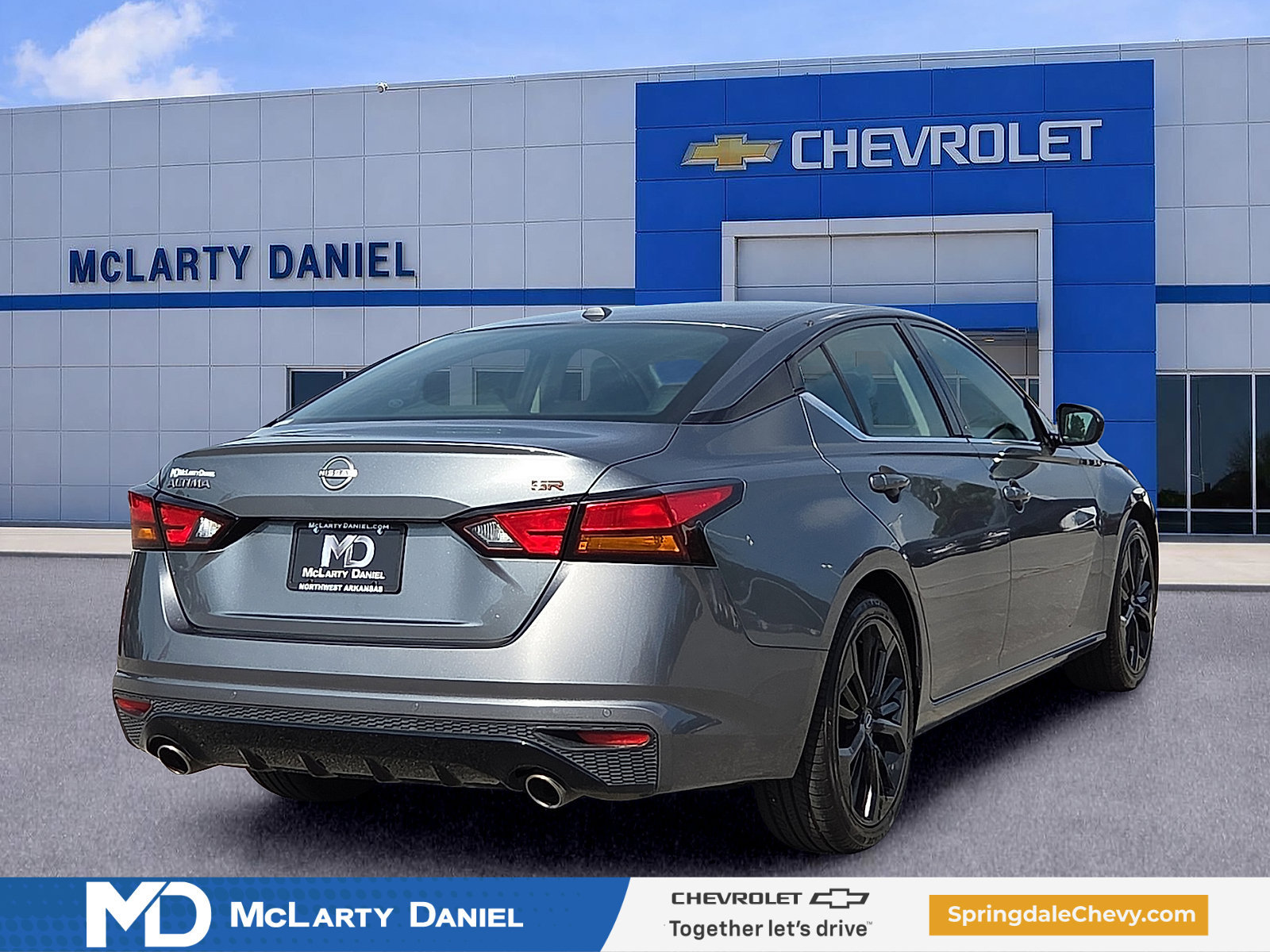 Used 2023 Nissan Altima 2.5 SR FWD image 5