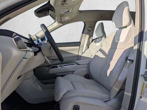 New 2025 Volvo EX90 Plus w/ Protection Package Premier image 4